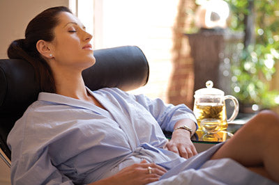 Relaxation and meditation tips for nursing moms