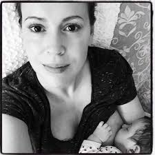 Breastfeeding photos and Kim Kardashian